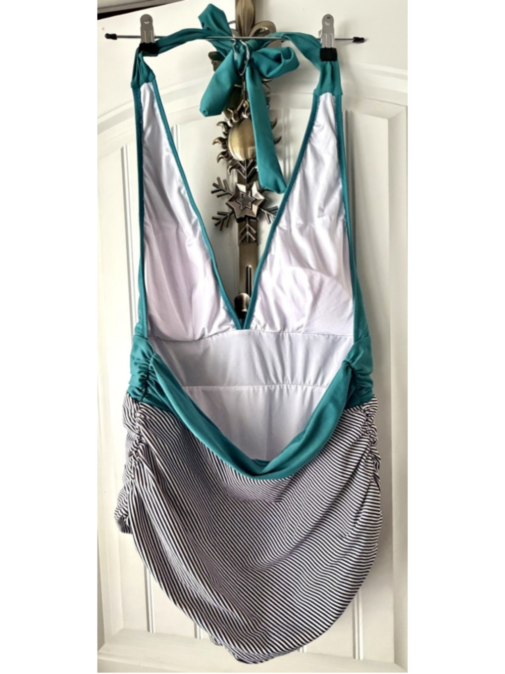 🇺🇸 Cupshe One Piece Swimsuit 1X Teal Halter Plunge Striped Bottom NWT - Picture 6 of 9
